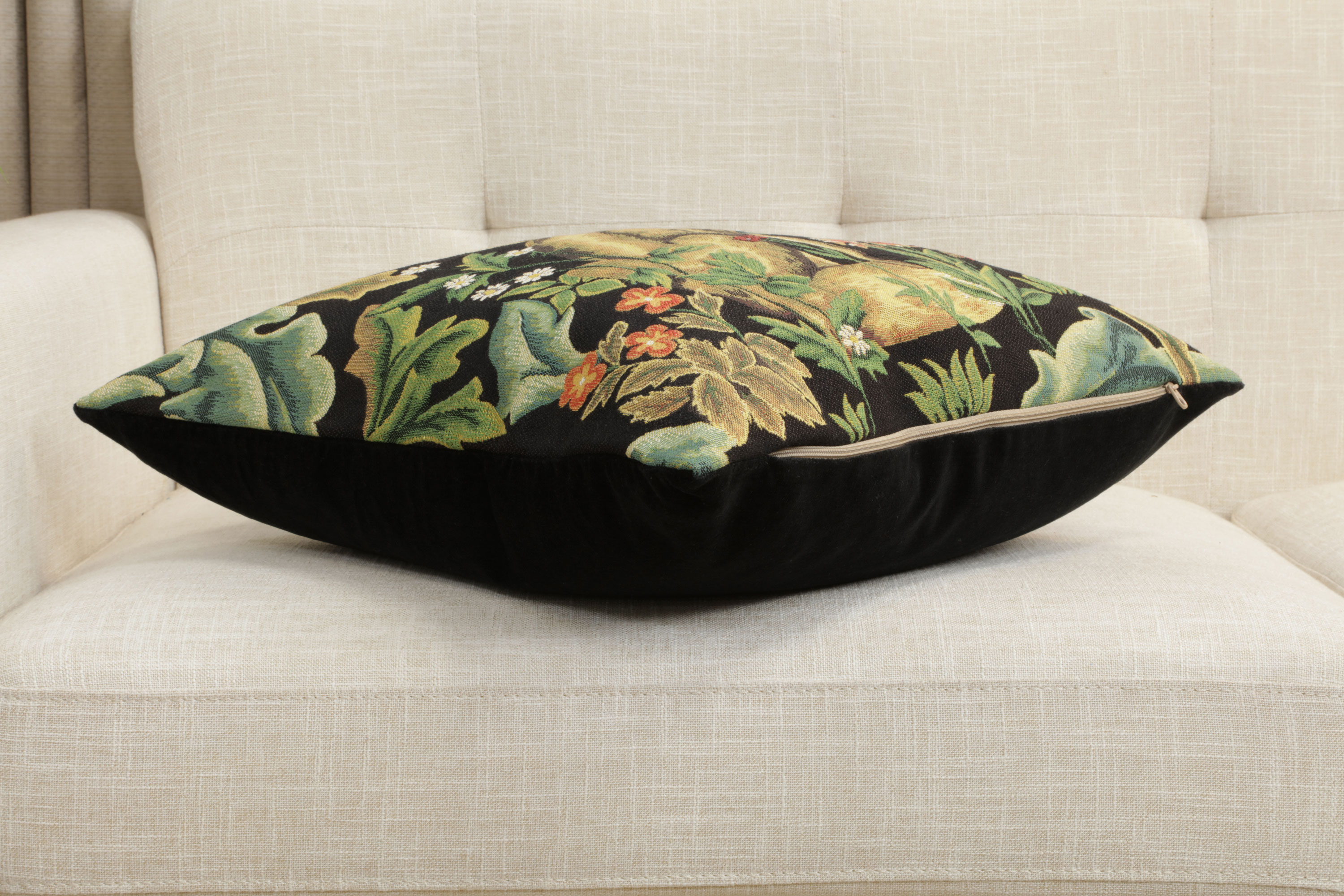 Black Wolf Belgian Tapestry Pillow Cover 18x18 inch 100% Cotton Belgian Jacquard Woven Cushion Cover