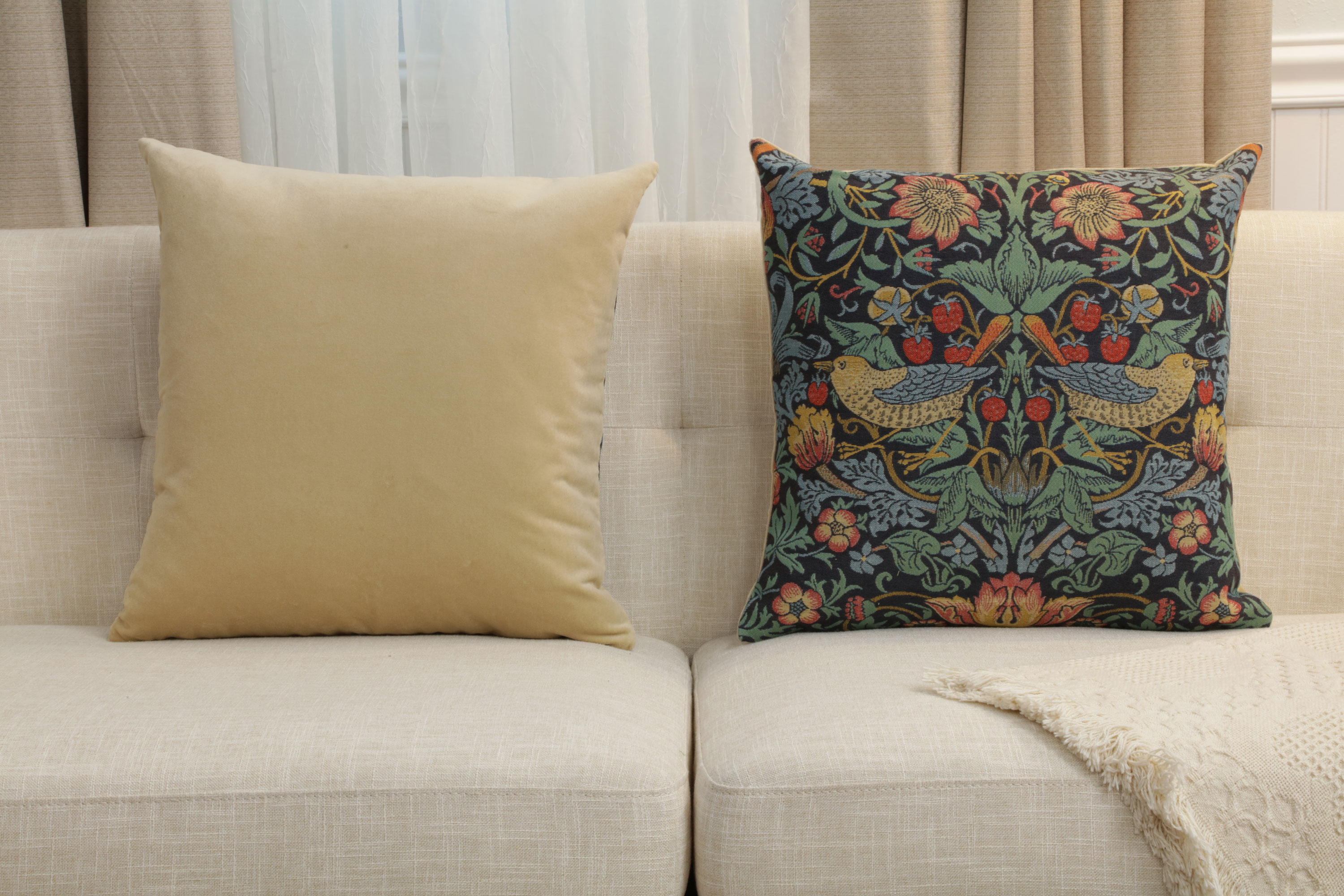 Blue Strawberry Belgian Tapestry Pillow Cover 18x18 inch 100% Cotton Belgian Jacquard Woven Cushion Cover