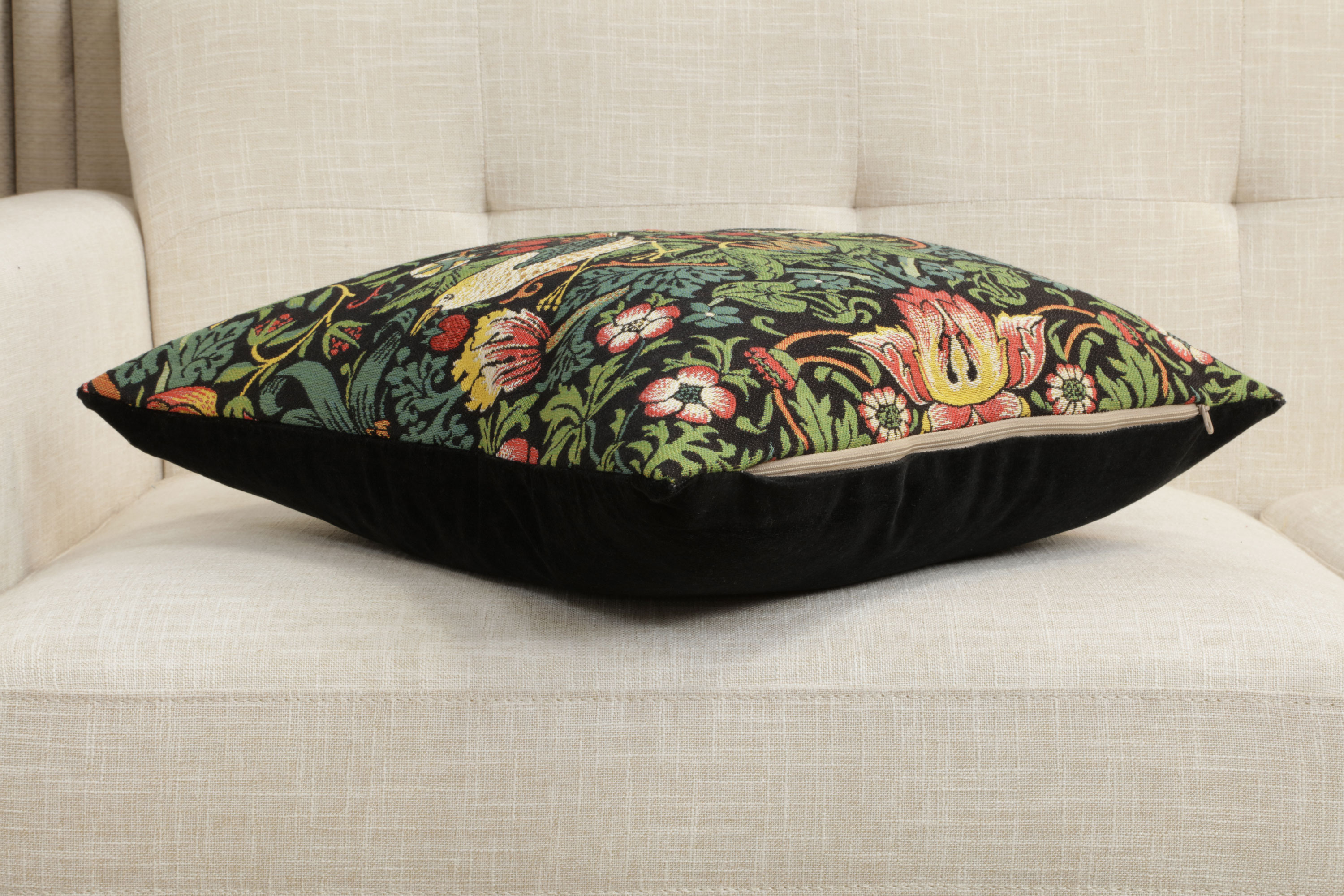 Black Strawberry Belgian Tapestry Pillow Cover 18x18 inch 100% Cotton Belgian Jacquard Woven Cushion Cover
