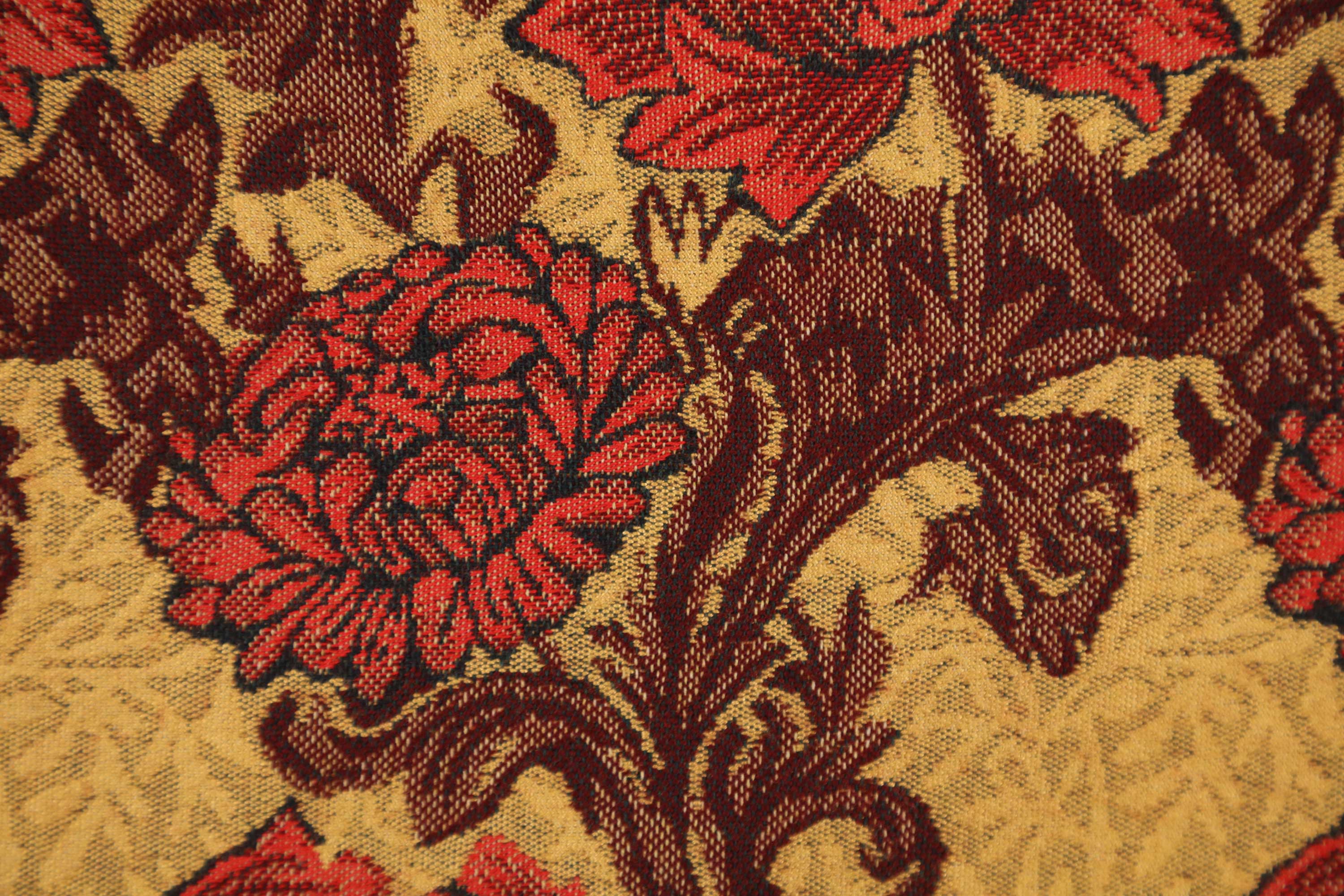 Floral Chrysanthemum Bordo Tapestry Pillow Cover 16x16 Inch Cotton Jacquard Woven Cushion Cover