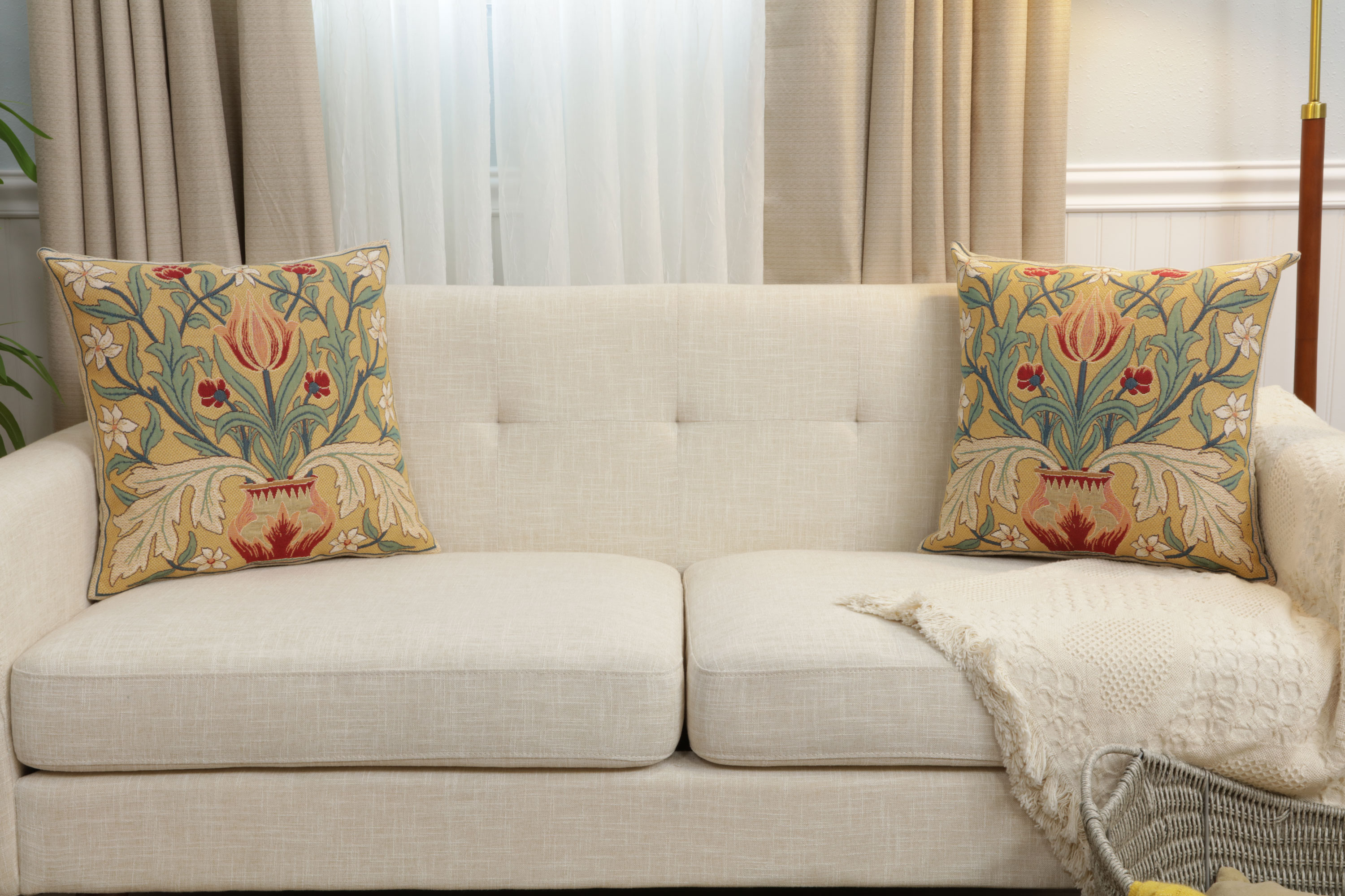 Red Tulip Belgian Tapestry Pillow Cover 18x18 inch 100% Cotton Belgian Jacquard Woven Cushion Cover