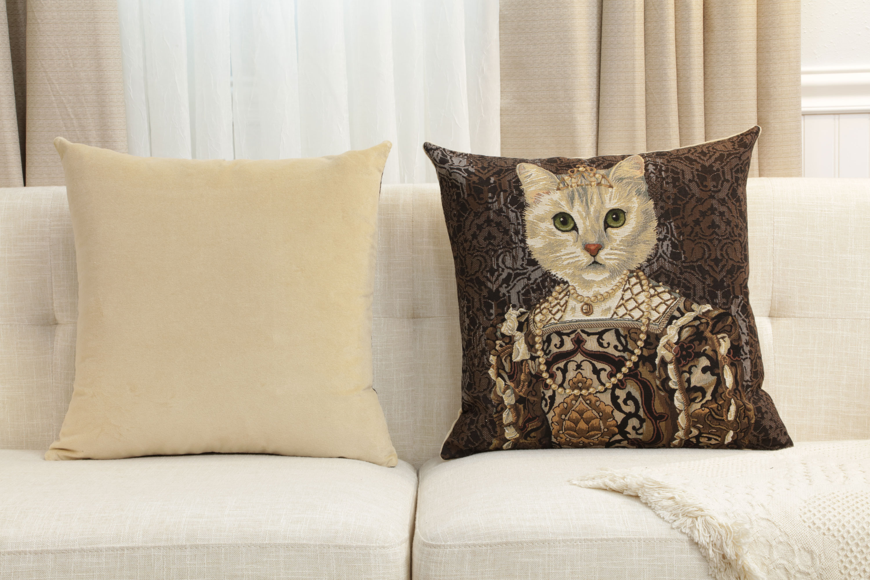 Cat with Crown Belgian Tapestry Pillow Cover 18x18 Inch Cotton Jacquard Woven Cushion Cover