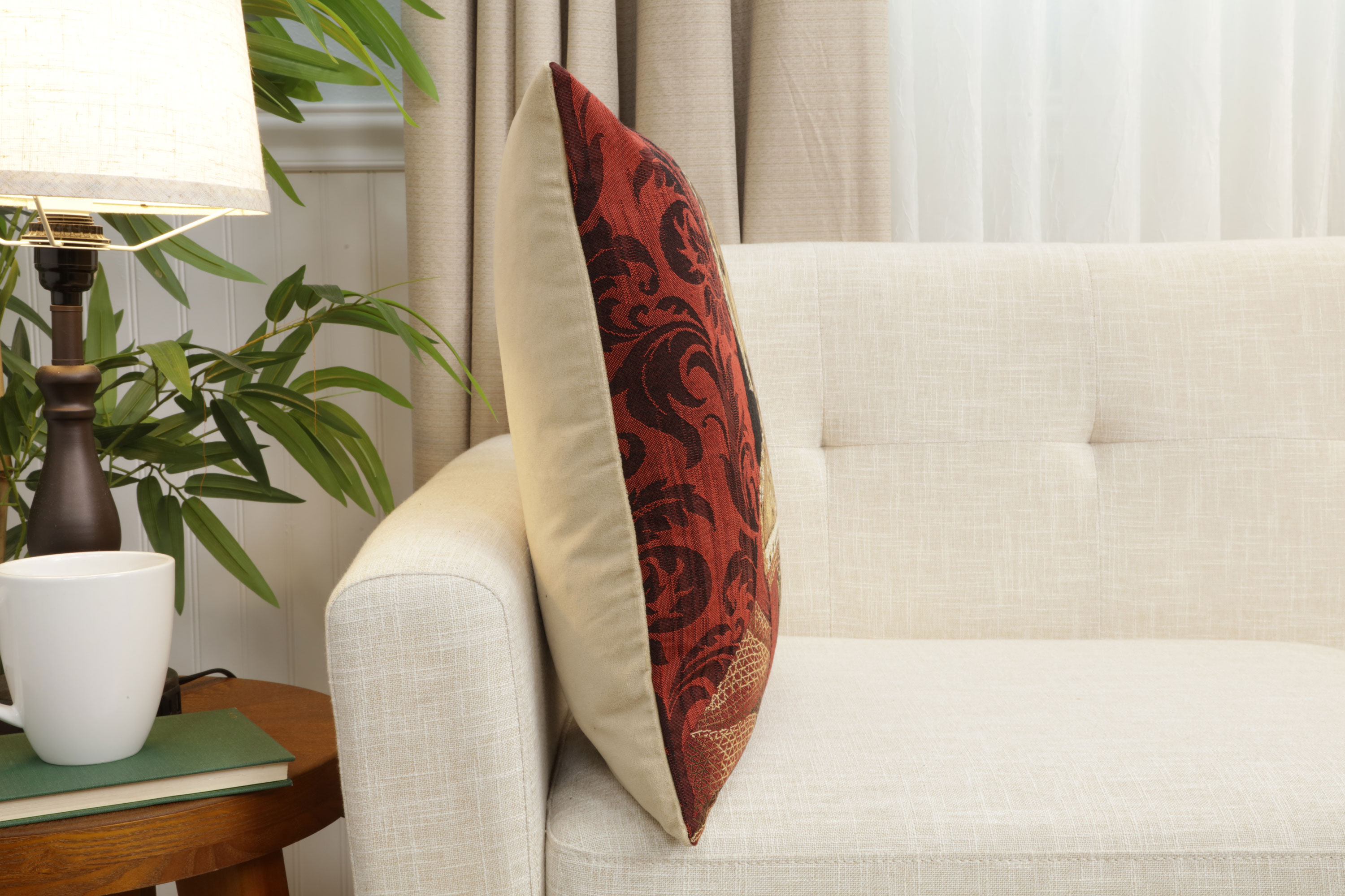Chien Napoleon Claude de France Tapestry Pillow Cover 18x18 Inch Cotton Jacquard Woven Cushion Cover