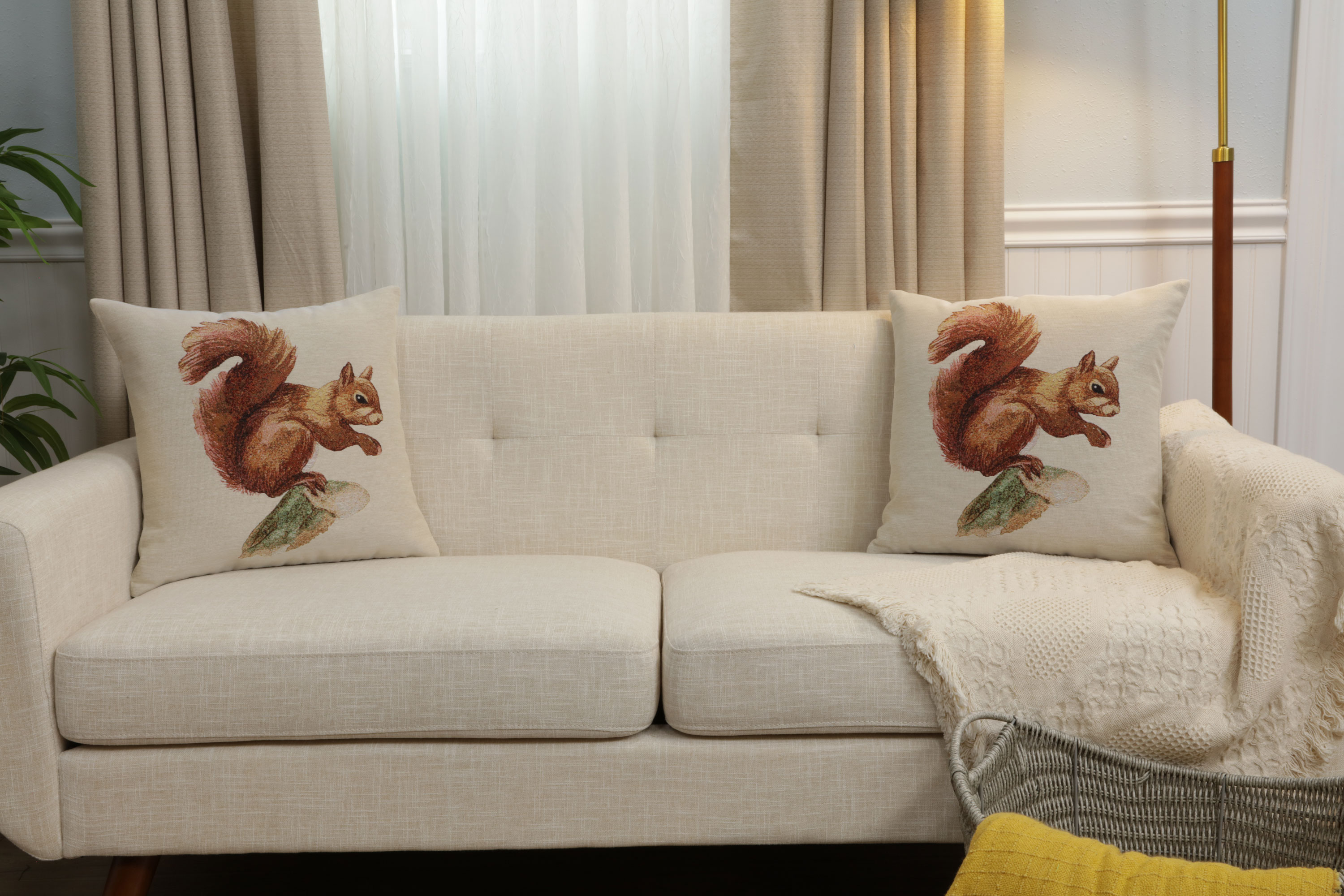 Squirrel Tapestry Pillow Cover 18x18 Inch Cotton Jacquard Woven Cushion Cover