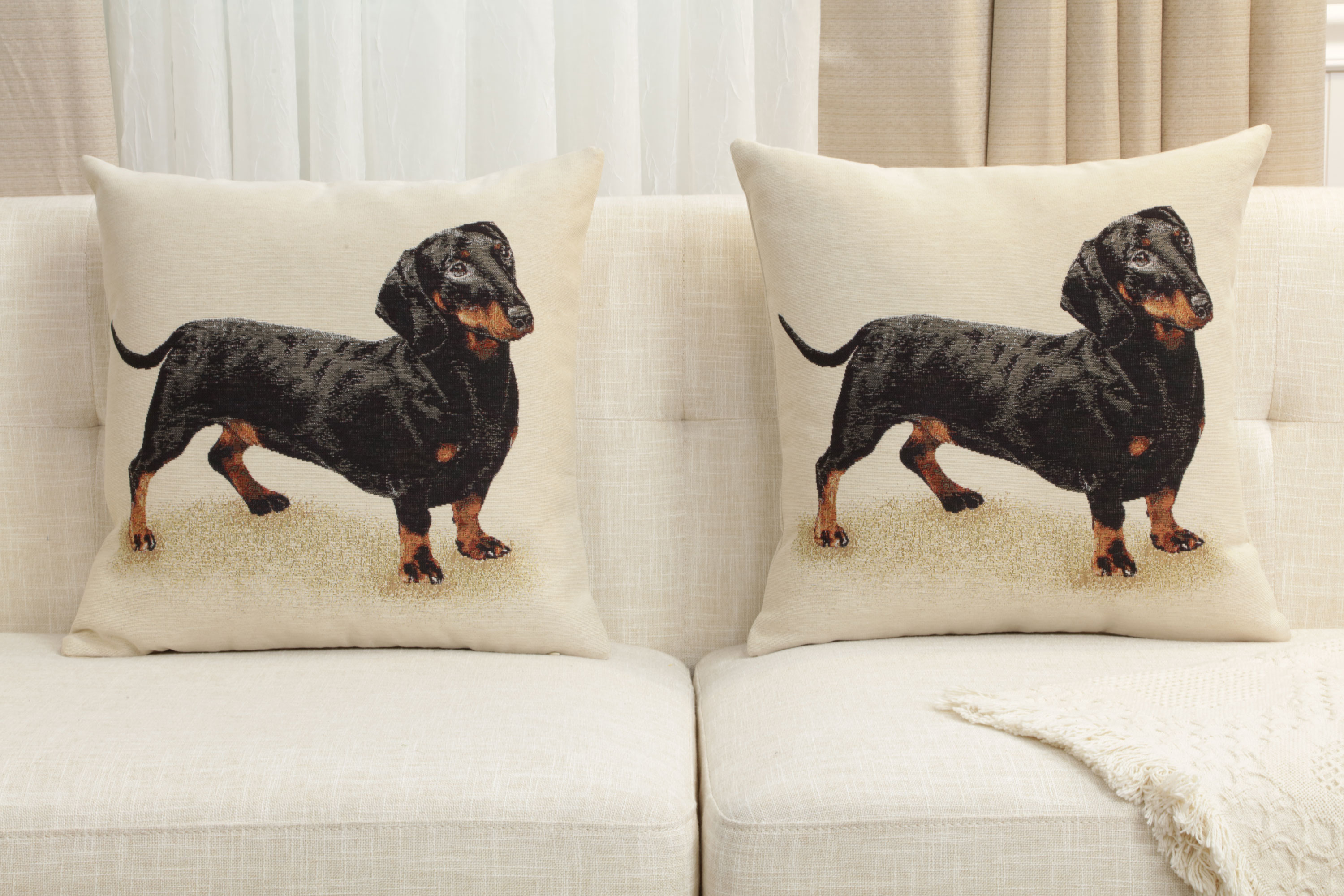 Pickles the Dachshund Tapestry Pillow Cover 18x18 Inch Cotton Jacquard Woven Cushion Cover