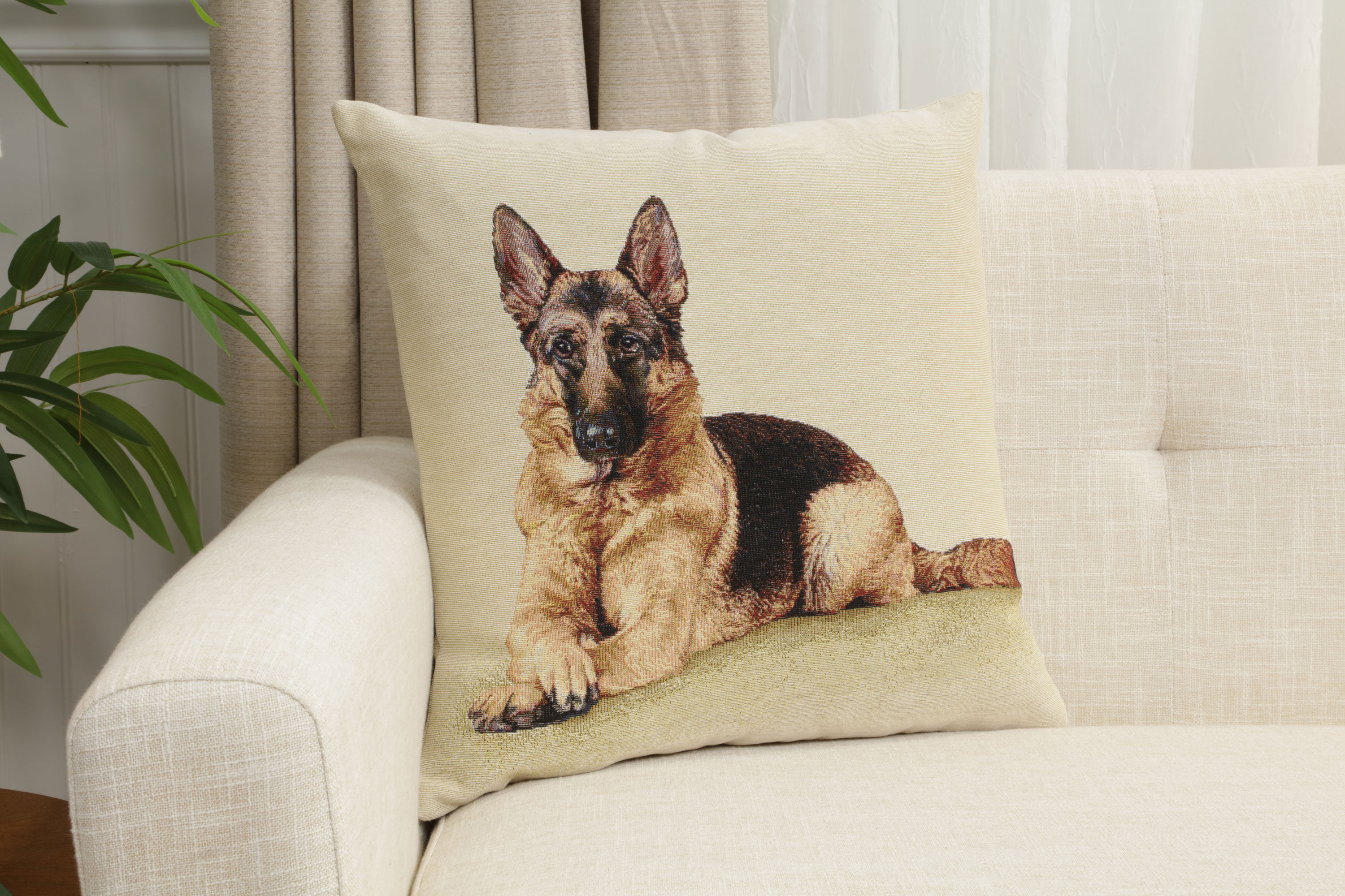 German Shepherd Tapestry Pillow Cover 18x18 Inch Cotton Jacquard Woven Cushion Cover
