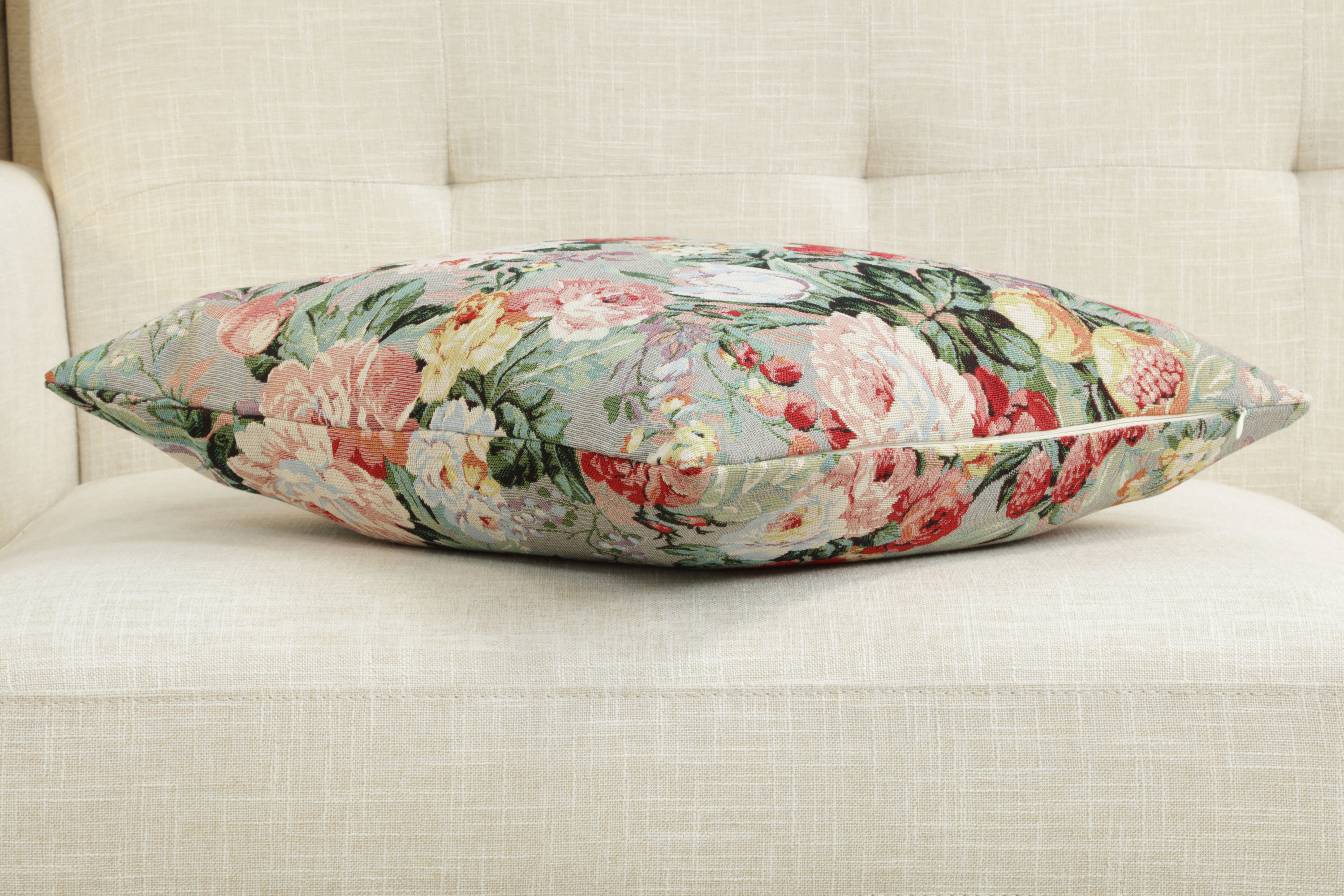 Floral Berries Field Tapestry Pillow Cover 18x18 Inch Cotton Jacquard Woven Cushion Cover