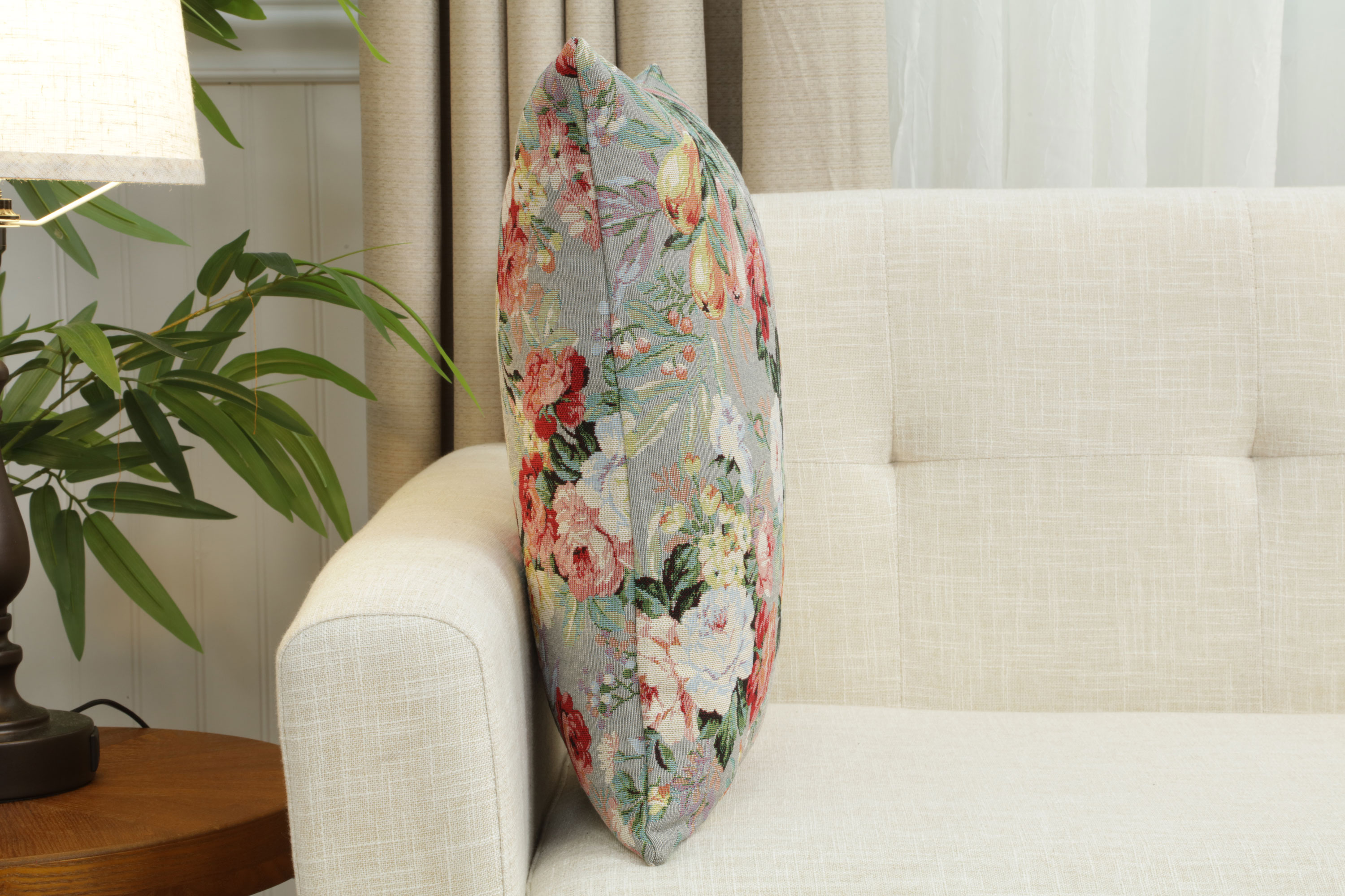 Floral Berries Field Tapestry Pillow Cover 18x18 Inch Cotton Jacquard Woven Cushion Cover