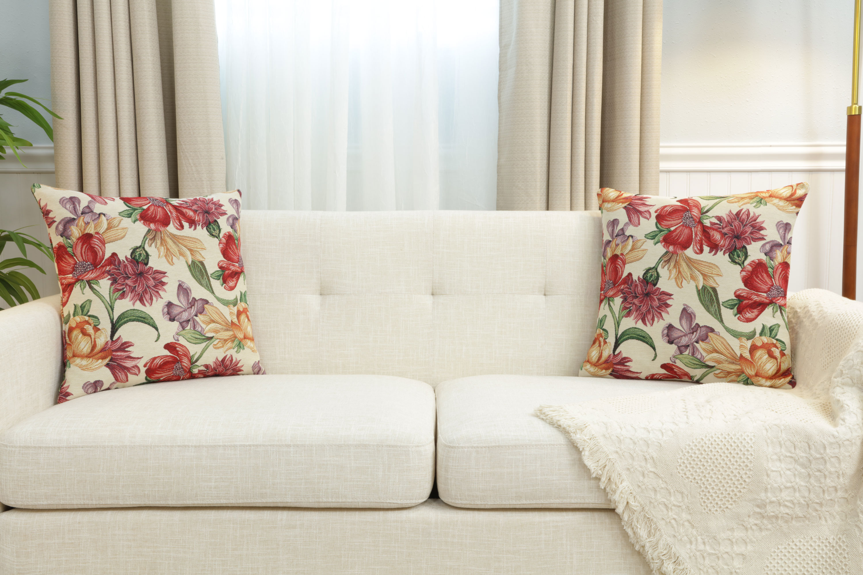 Floral Iris Blossoms Tapestry Pillow Cover 18x18 Inch Cotton Jacquard Woven Cushion Cover