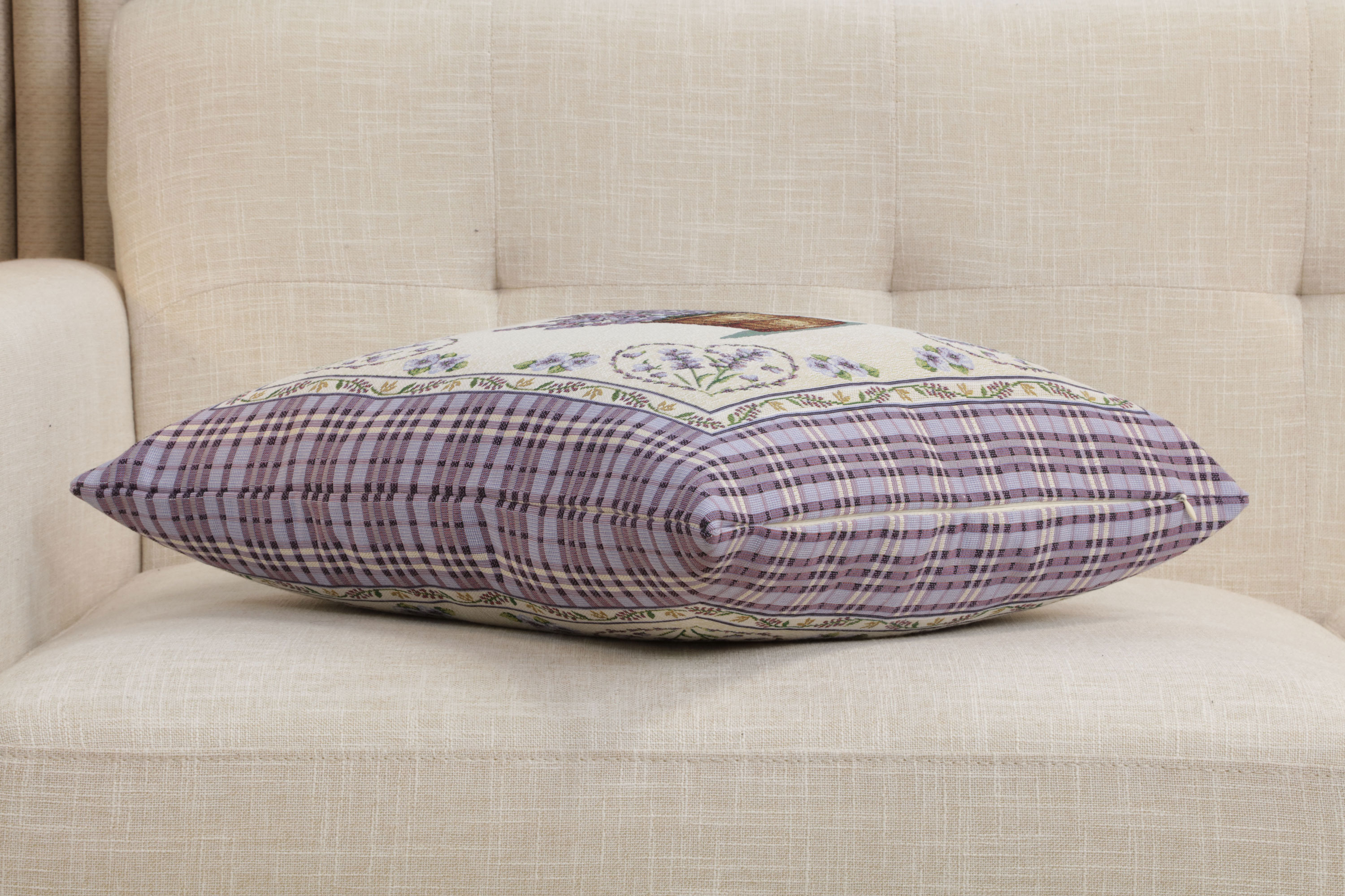 Floral Lavender Hearts Tapestry Pillow Cover 18x18 Inch Cotton Jacquard Woven Cushion Cover