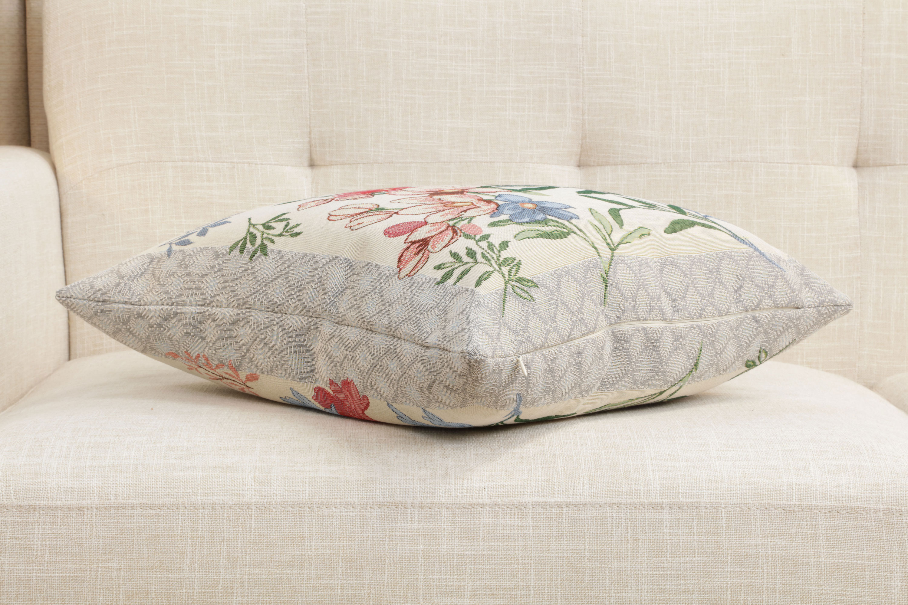Floral Daisy Tapestry Pillow Cover 18x18 Inch Cotton Jacquard Woven Cushion Cover