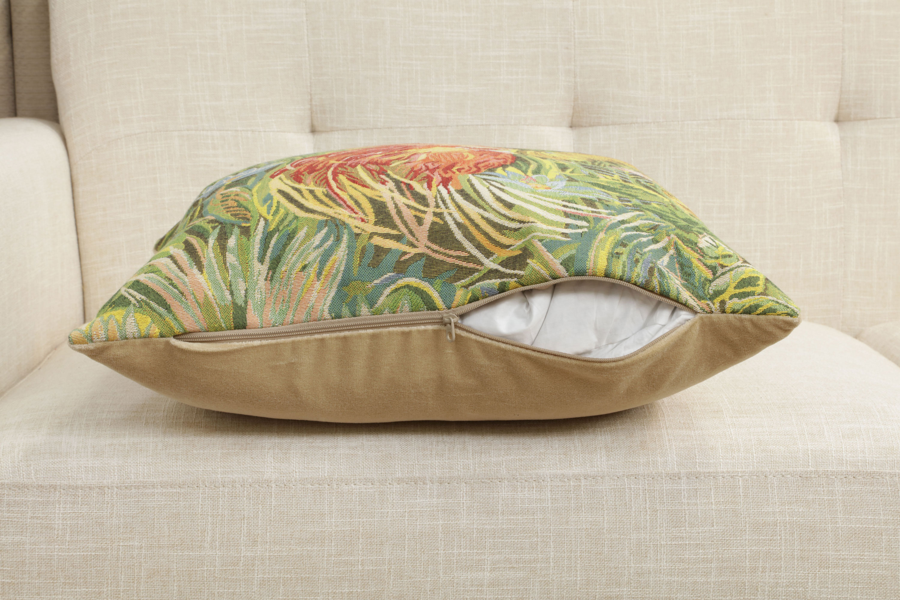 Feerie Tropicale Left European Cushion Cover | Close Up 4