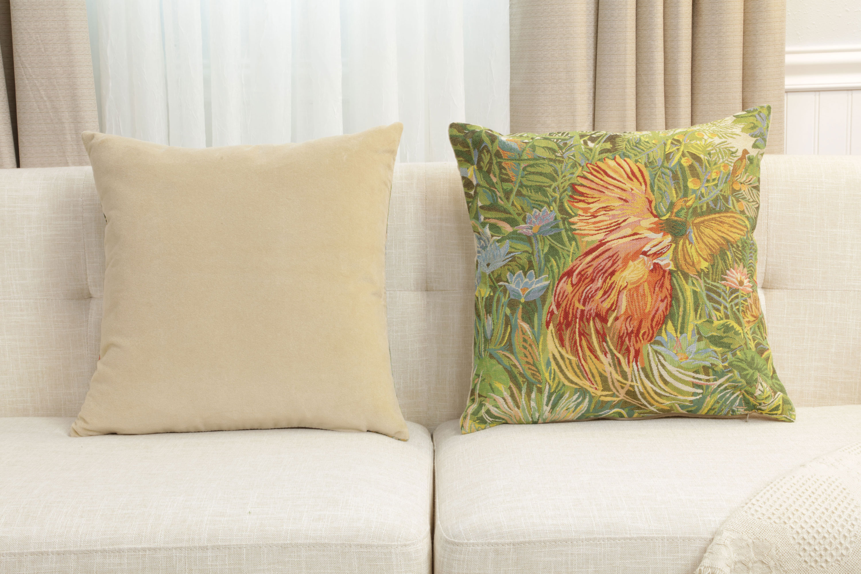Feerie Tropicale Left European Cushion Cover | Close Up 5
