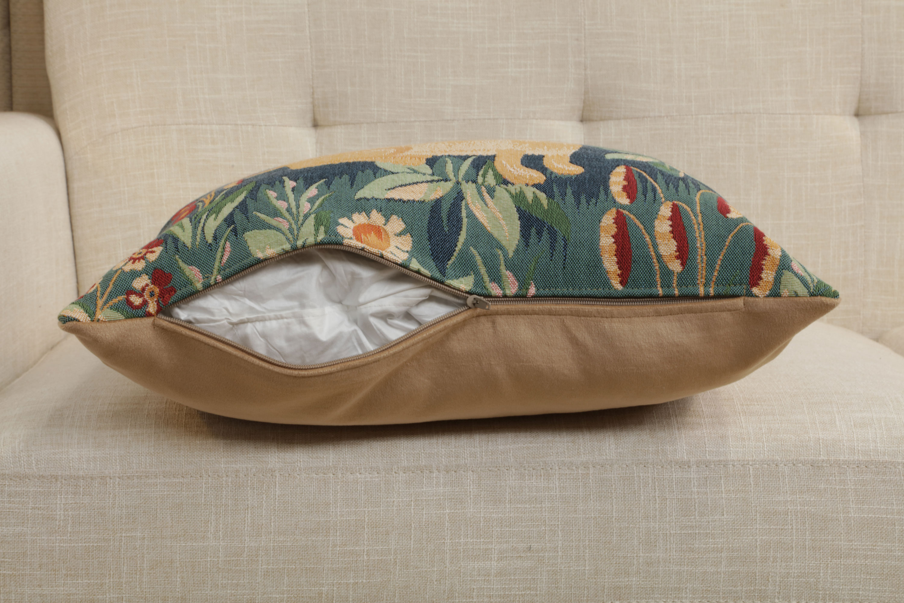 Medieval Rabbit Tapestry Pillow Cover 19x19 Inch Cotton Jacquard Woven Cushion Cover