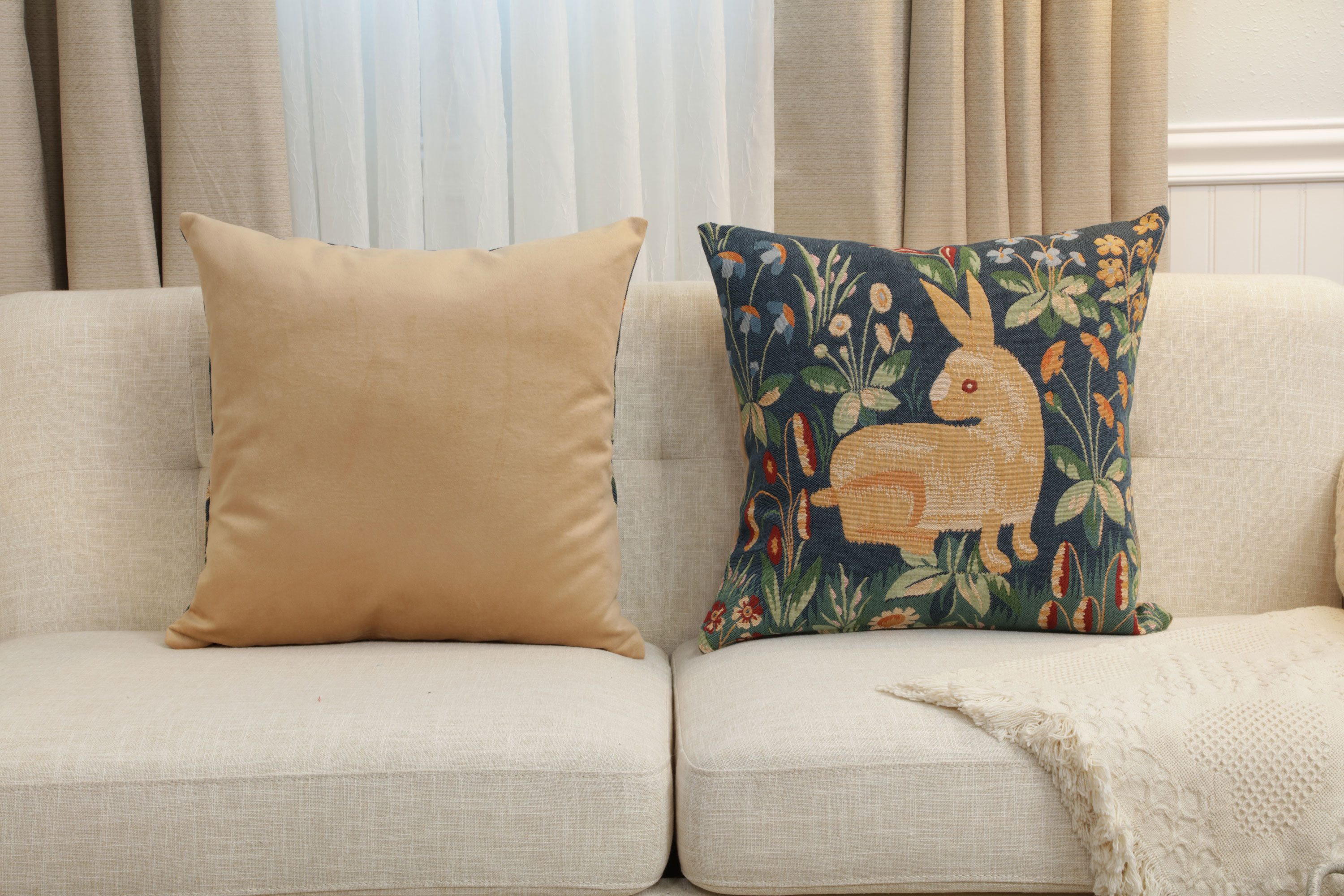 Medieval Rabbit Tapestry Pillow Cover 19x19 Inch Cotton Jacquard Woven Cushion Cover