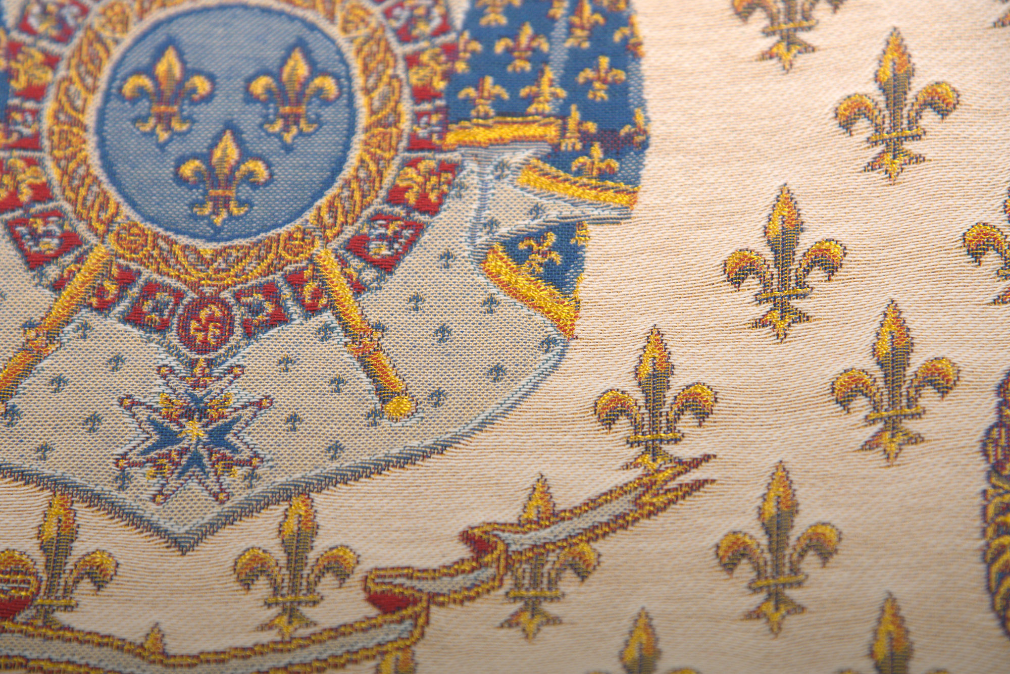 Vintage Blason Royal Tapestry Pillow Cover 18x18 Inch Cotton Jacquard Woven Cushion Cover