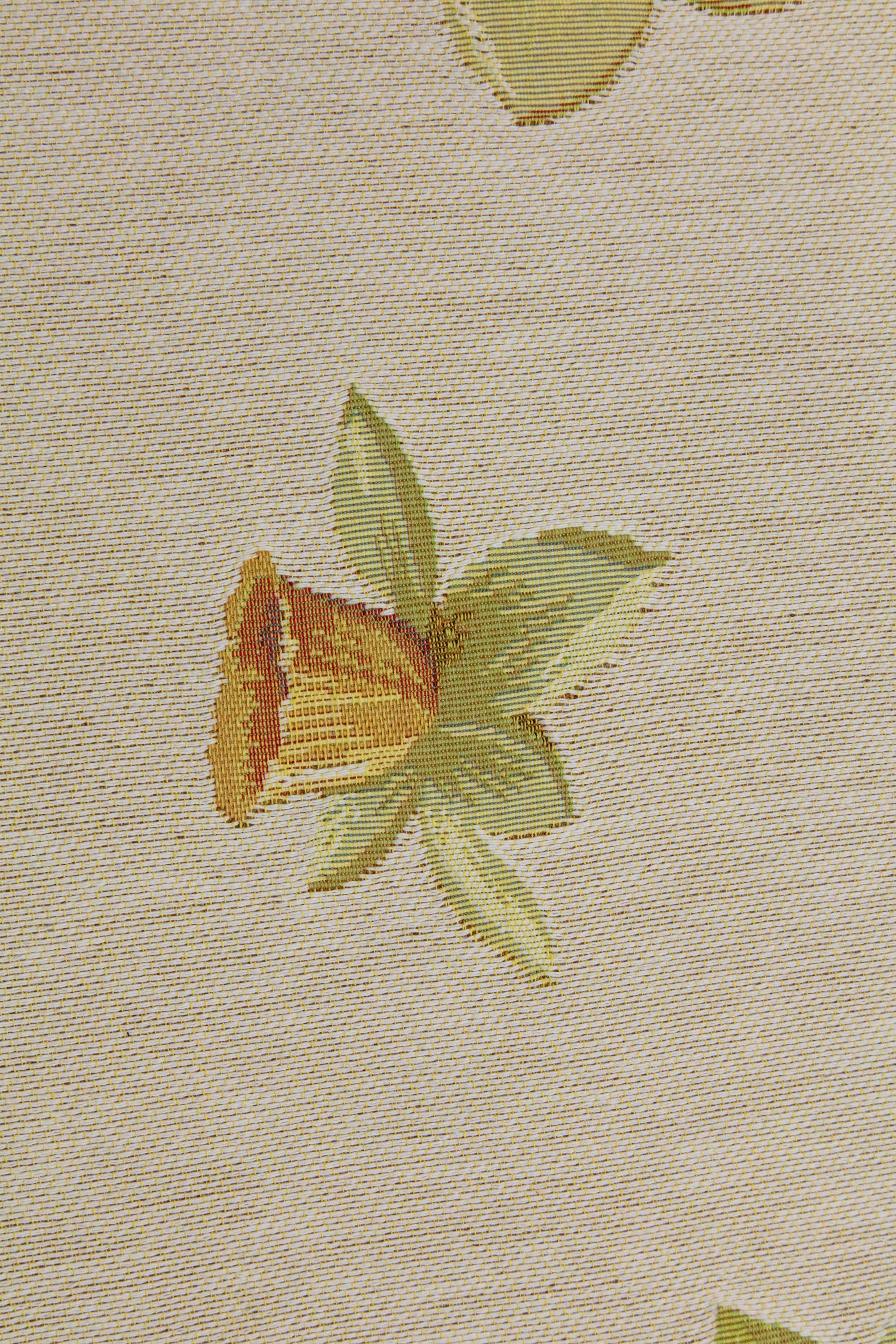 Daffodils White French Tapestry Table Runner | Close Up 3