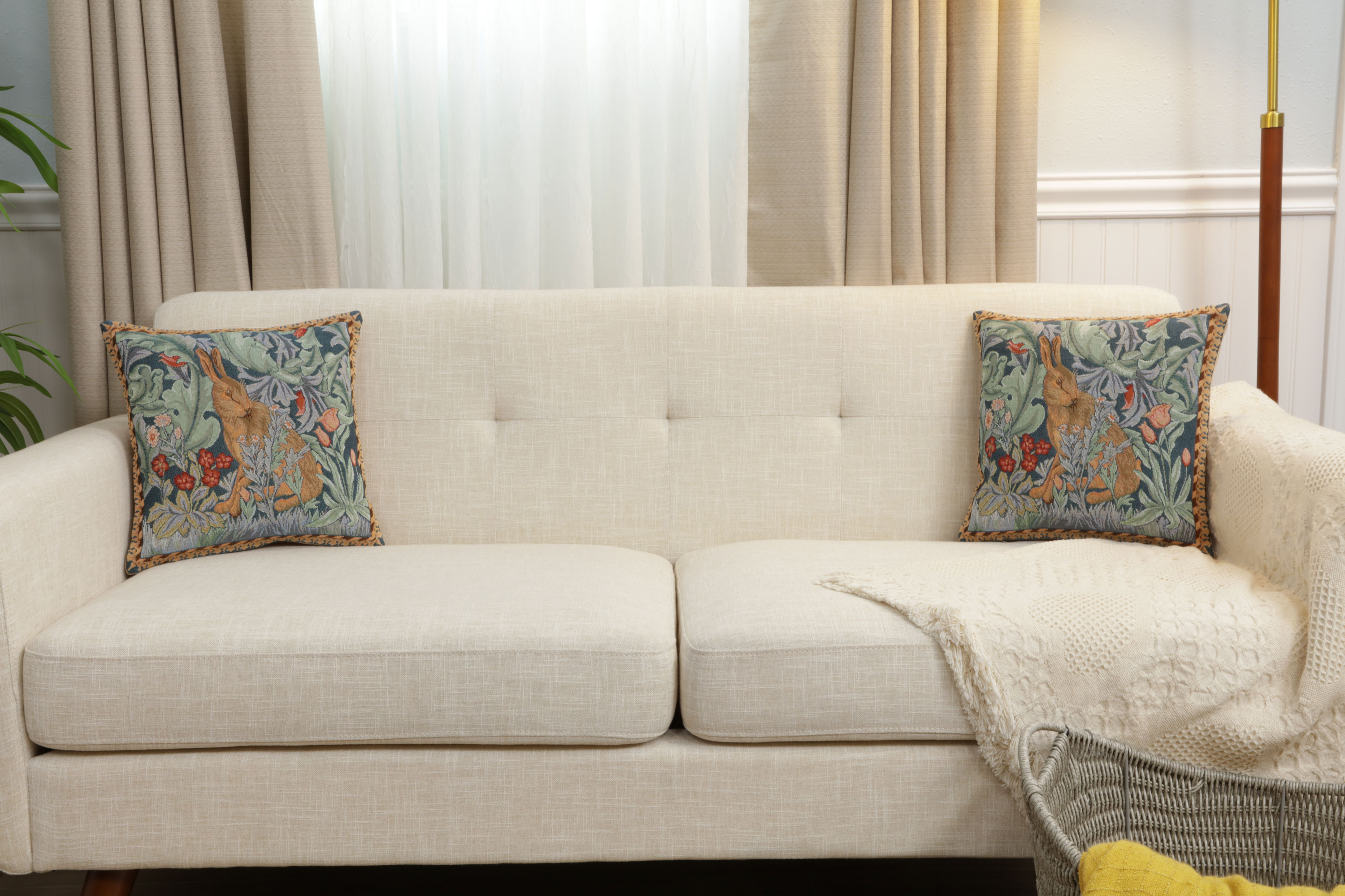 Rabbit Facing Left Medieval Tapestry Pillow Cover 14x14 European Cotton Jacquard Woven Cushion Cover