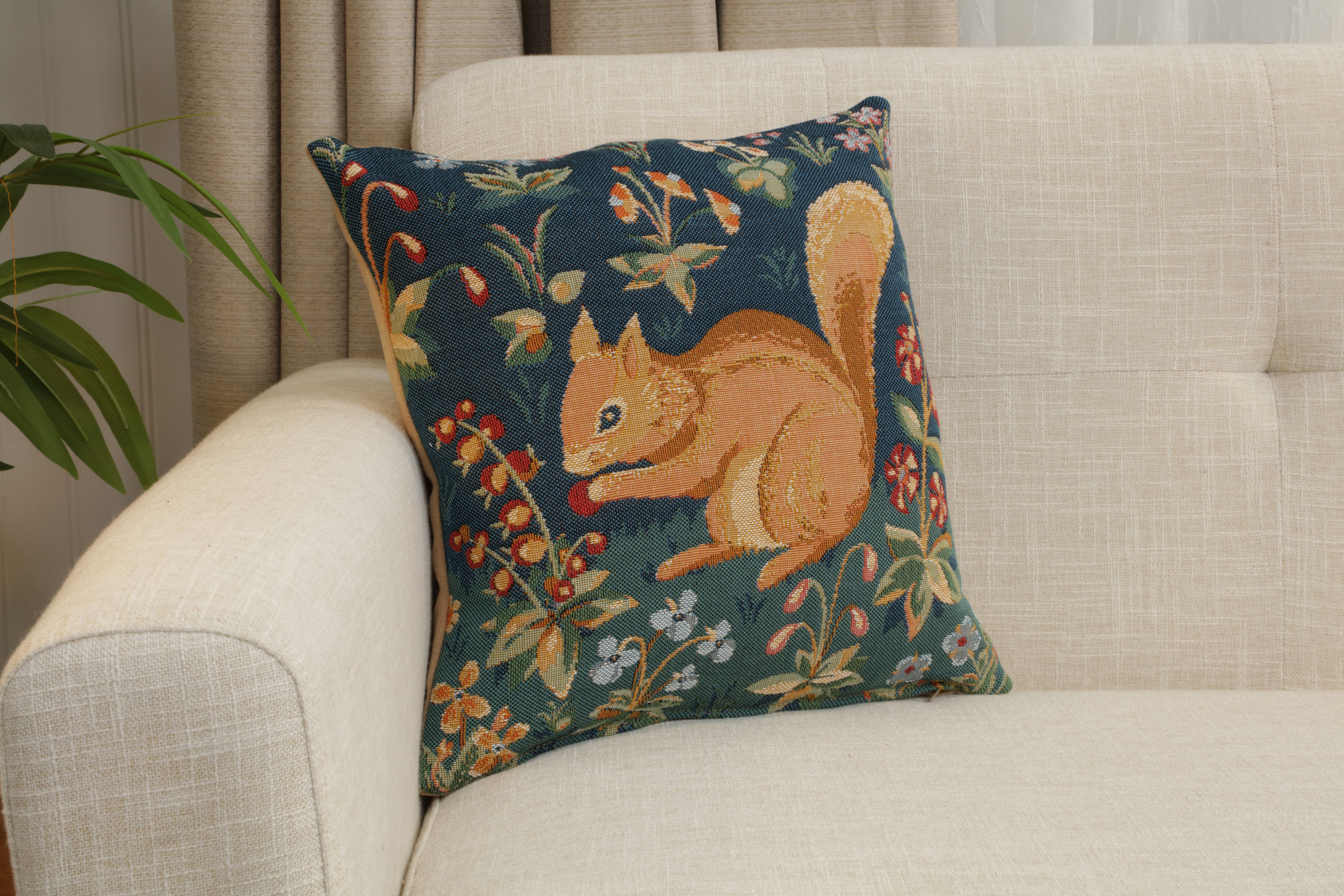 Medieval Squirrel Tapestry Pillow Cover 14x14 Inch Cotton Jacquard Woven Cushion Cover