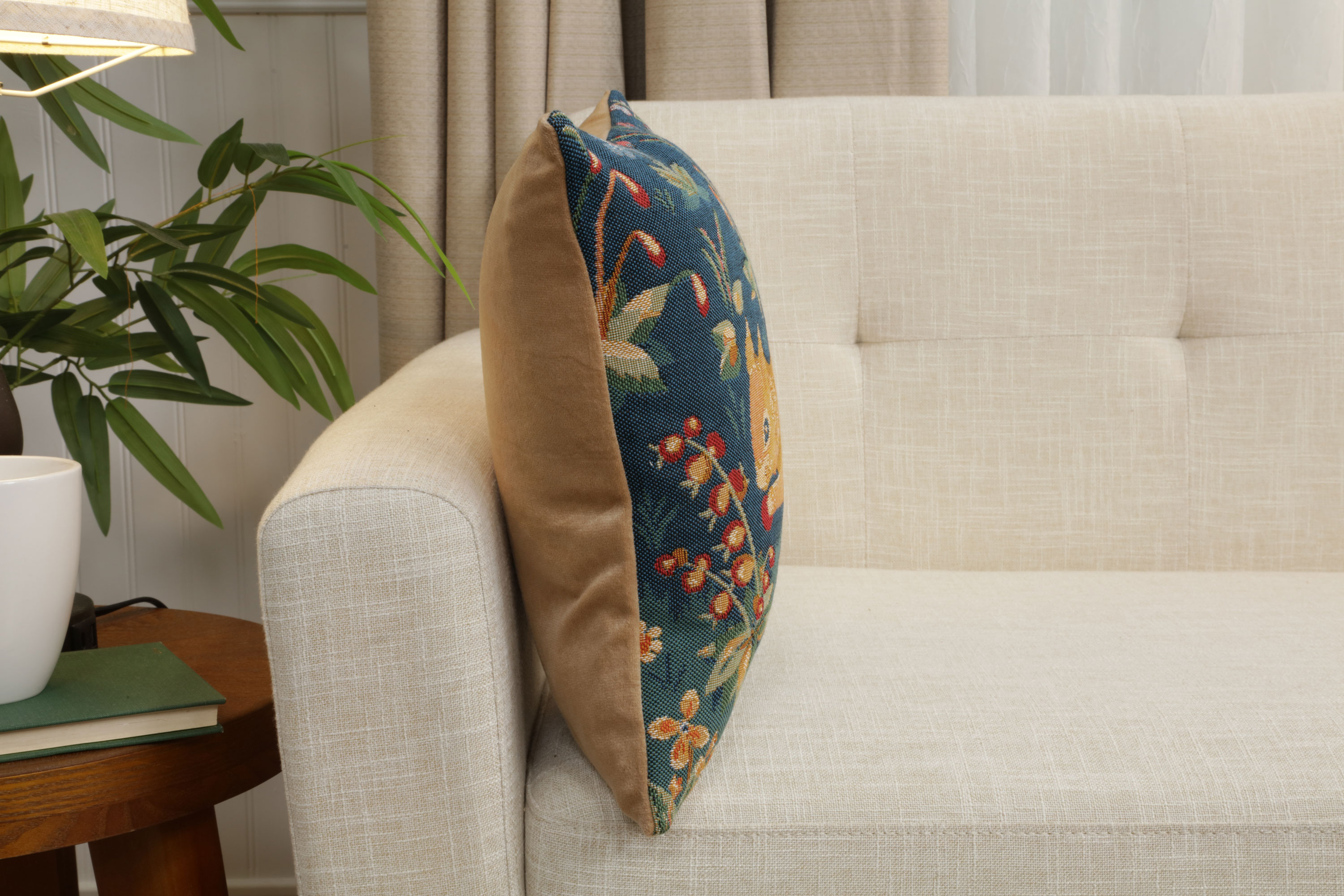 Medieval Squirrel Tapestry Pillow Cover 14x14 Inch Cotton Jacquard Woven Cushion Cover