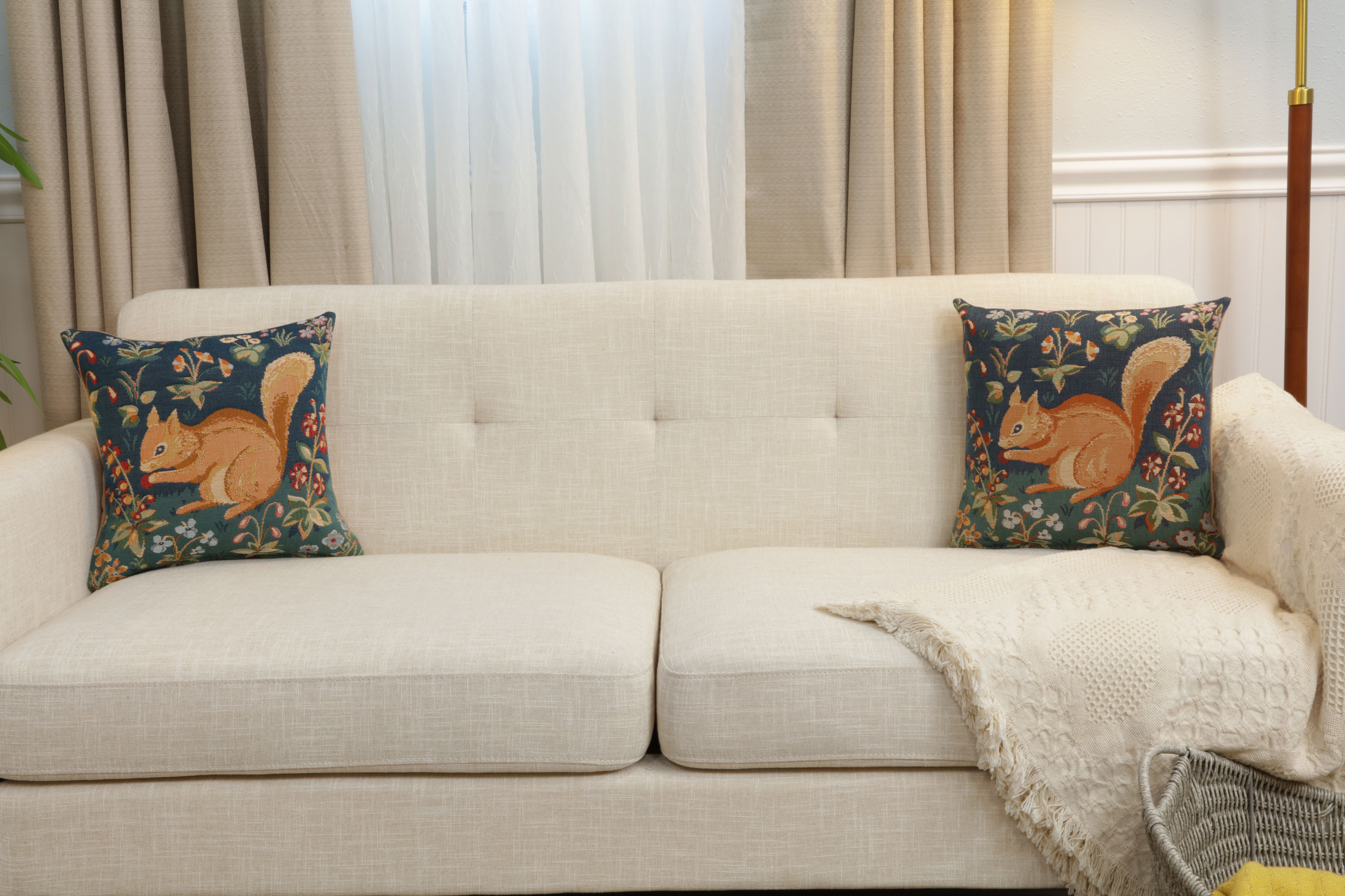 Medieval Squirrel Tapestry Pillow Cover 14x14 Inch Cotton Jacquard Woven Cushion Cover