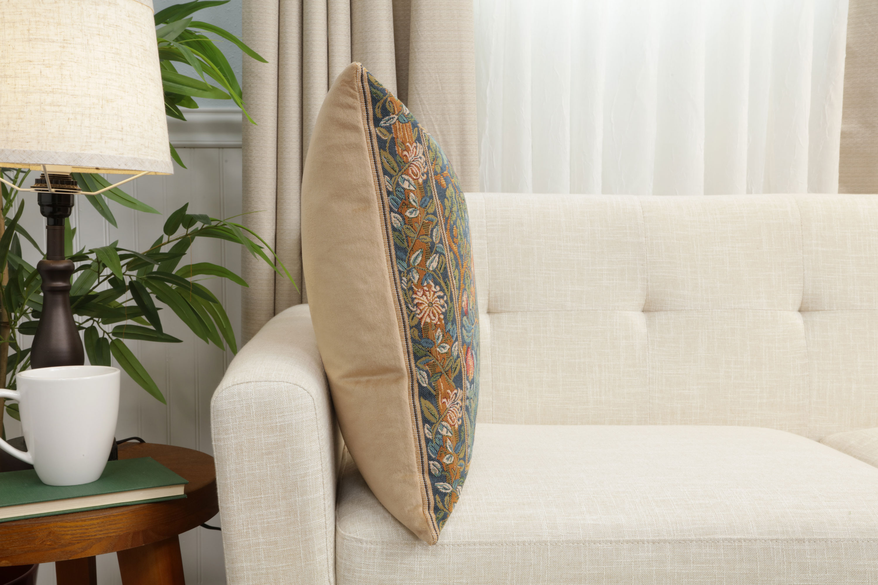 Brother Bird Left Medieval Tapestry Pillow Cover 19x19 inch European Cotton Jacquard Woven Cushion Cover