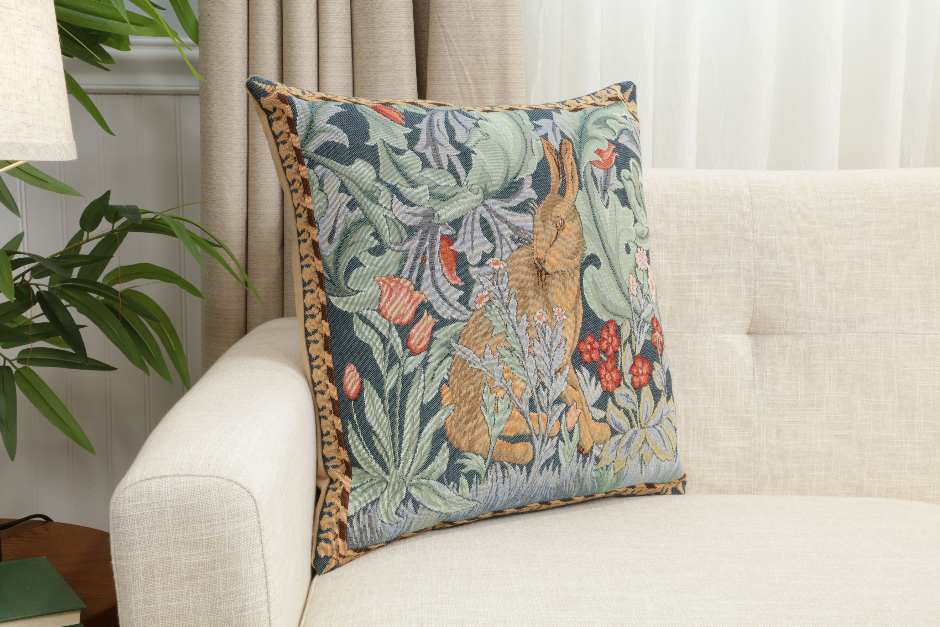 Rabbit Facing Right Medieval Tapestry Pillow Cover 19x19 inch European Cotton Jacquard Woven Cushion Cover