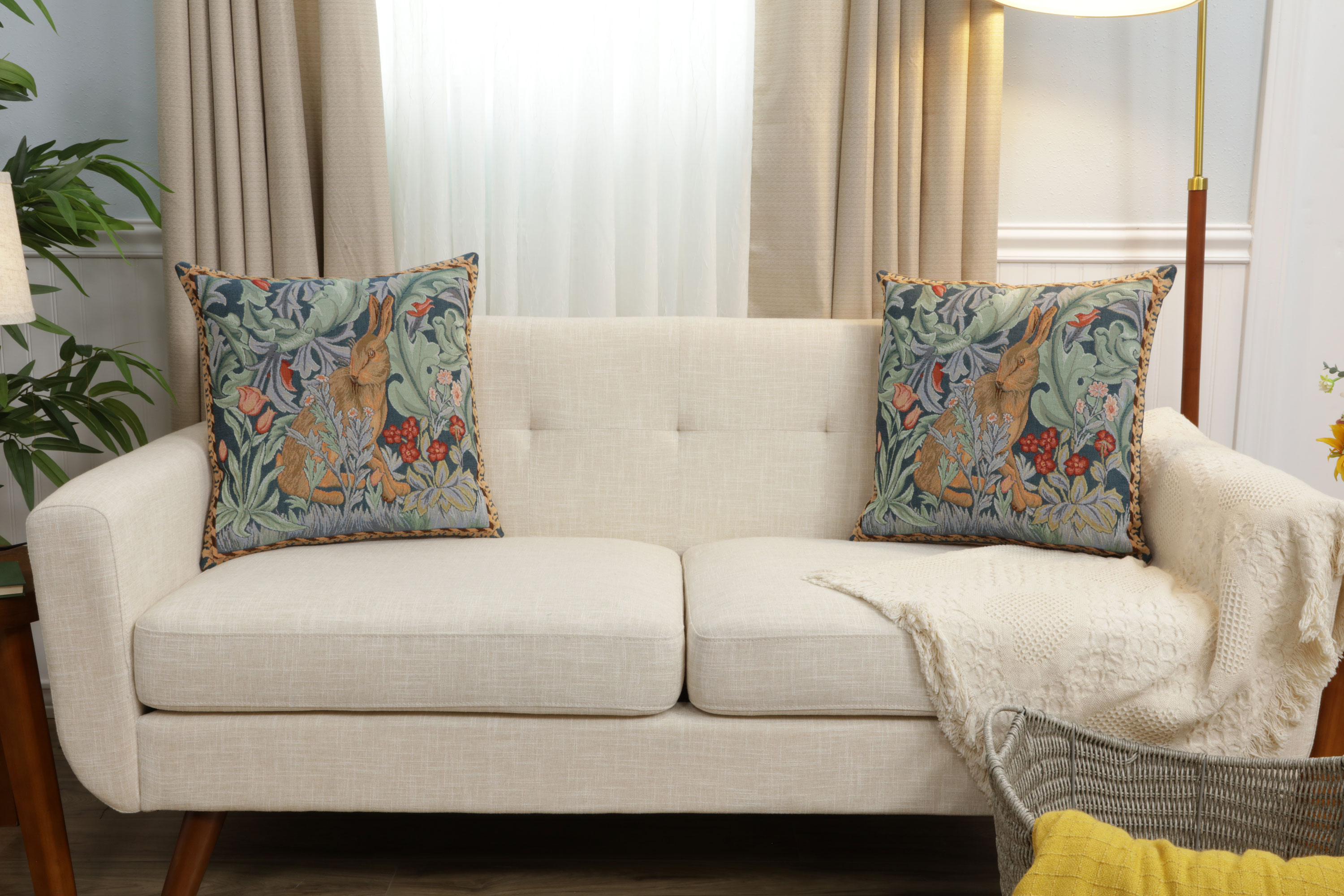 Rabbit Facing Right Medieval Tapestry Pillow Cover 19x19 inch European Cotton Jacquard Woven Cushion Cover