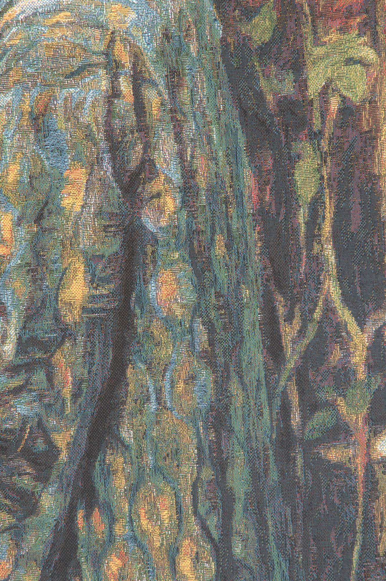 Soul of Rose European Tapestry | Close Up 2