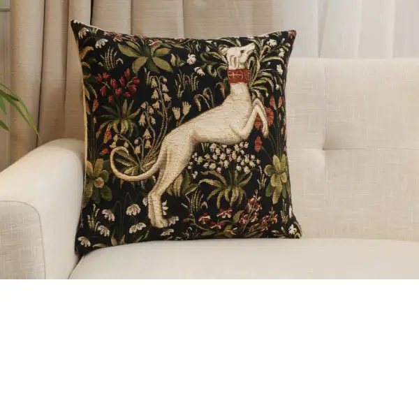 Medieval Hound Leaping