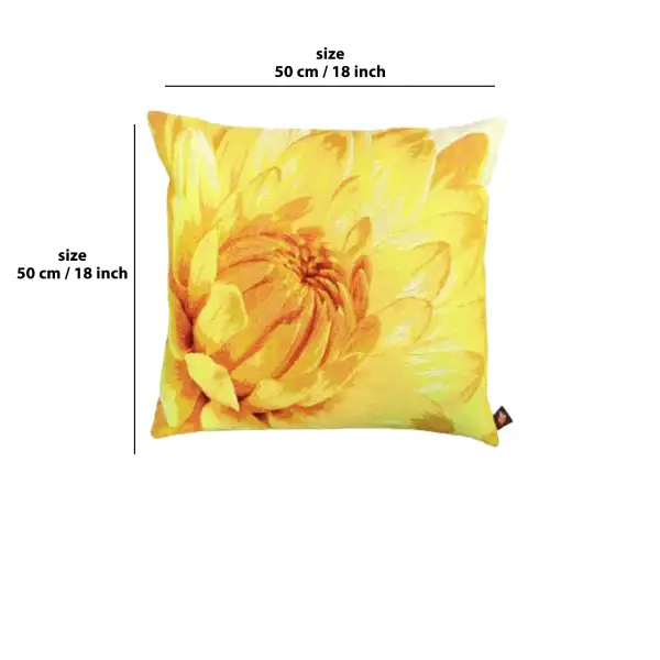 Close up on Light Yellow Dahlias