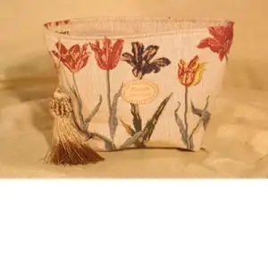 Bergues Tapestry Handbag 6x8 Inch European Woven Purse Vintage Style Womens Fashion Accessory