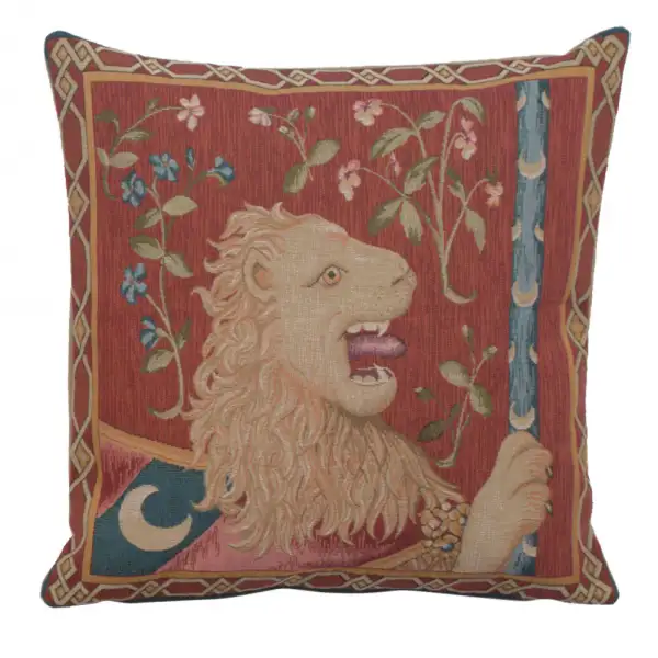 Le Lion Medieval European Cushion Cover